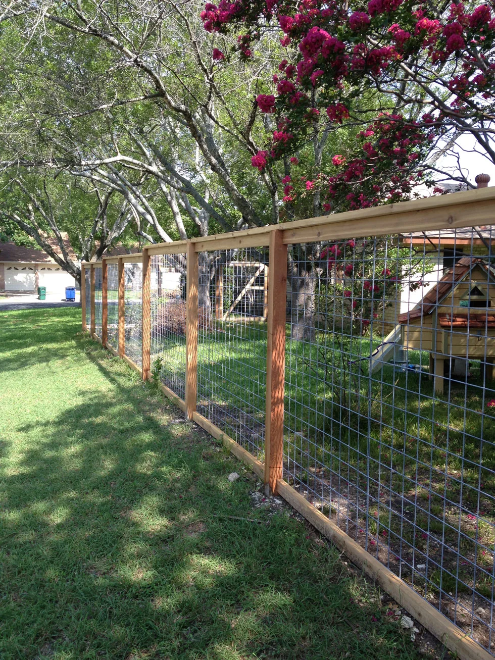 Cattle panel fence line completed by B.C. Fence on Austin-area acreage